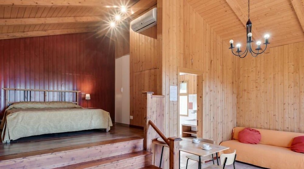 Agriturismo San Cataldo Farm Home -1 estrellas en Motta Camastra
