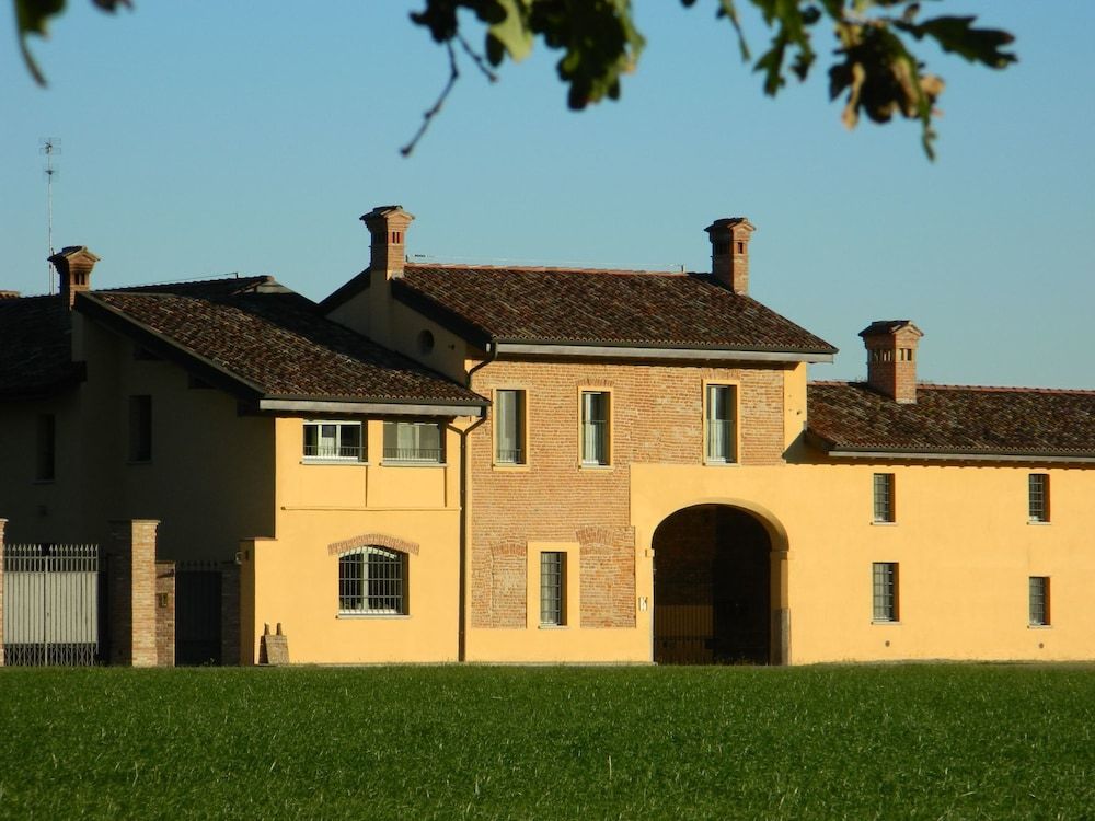 Agriturismo Cascina Pezzolo -1 estrellas en Lodi