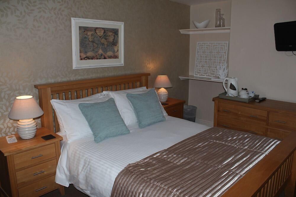 Halfway House Inn 3