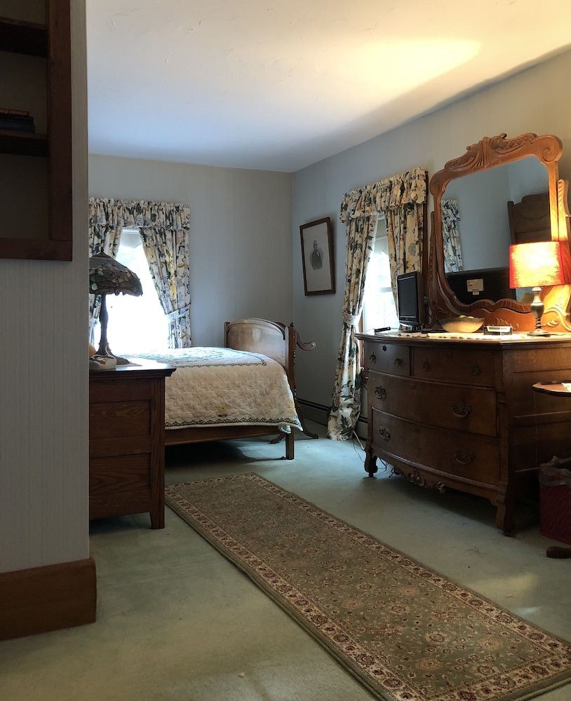 Aiken Manor B&B 3