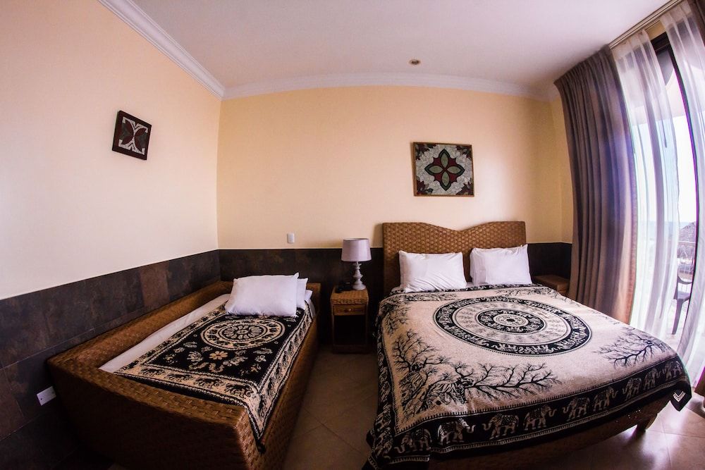 Dharma Beach Hotel 3