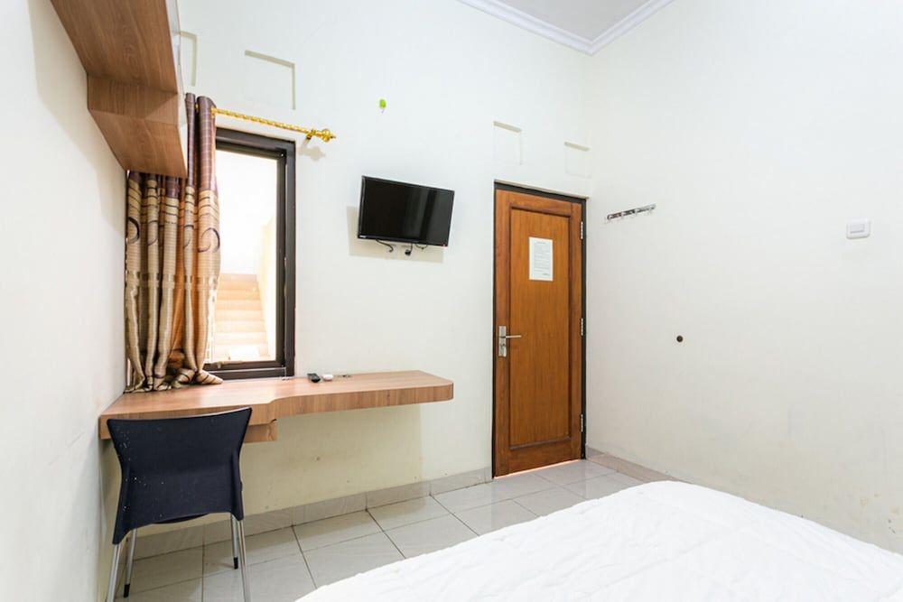 KoolKost Syariah near Universitas Muhammadiyah Surakarta - Caters to Women 3