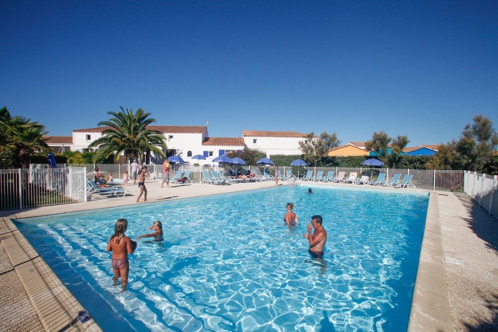 Résidence Odalys Le Village des Amareyeurs -1 estrellas en Le Château-dʼOléron
