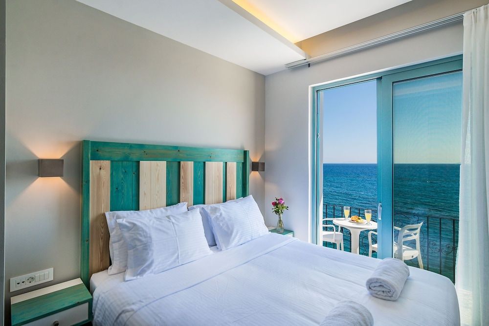 Samaria by the Sea 3