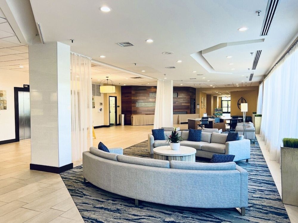DoubleTree by Hilton Atlantic Beach Oceanfront 3