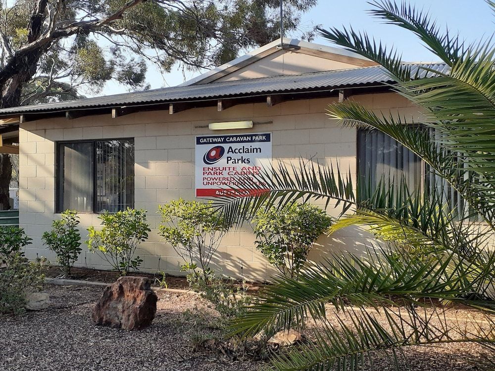 Acclaim Gateway Caravan Park 2