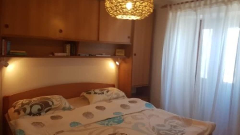Apartments Ela 2