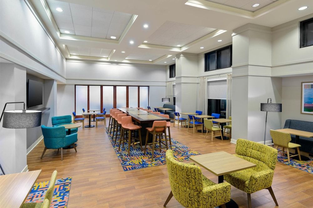 Hampton Inn & Suites Pensacola/Gulf Breeze 3