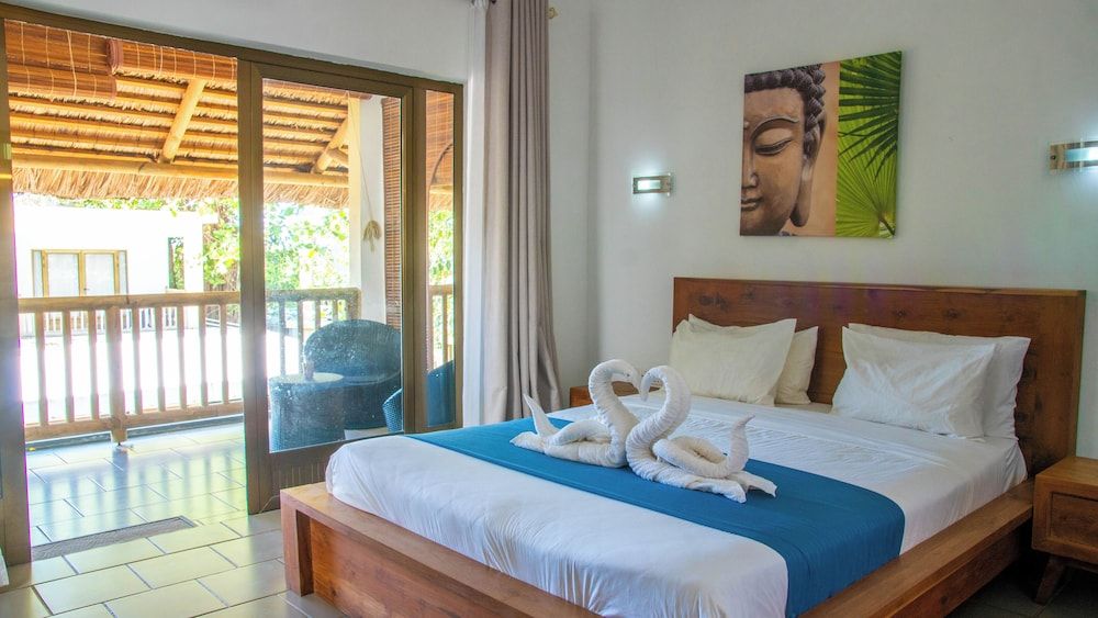 The Garden Lodge Pereybere - Piscine 3