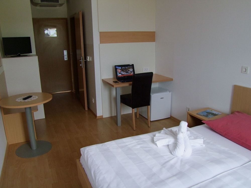 Hotel Galaksija Trebnje 3