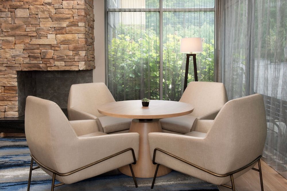 Fairfield Inn & Suites by Marriott Ithaca 2