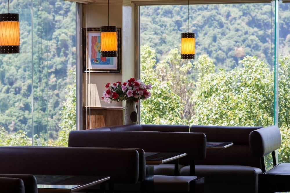 Cedarwood Villa 3 estrellas en Taian