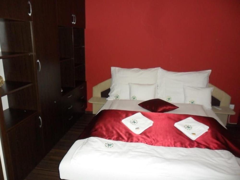 Hotel Palm 3