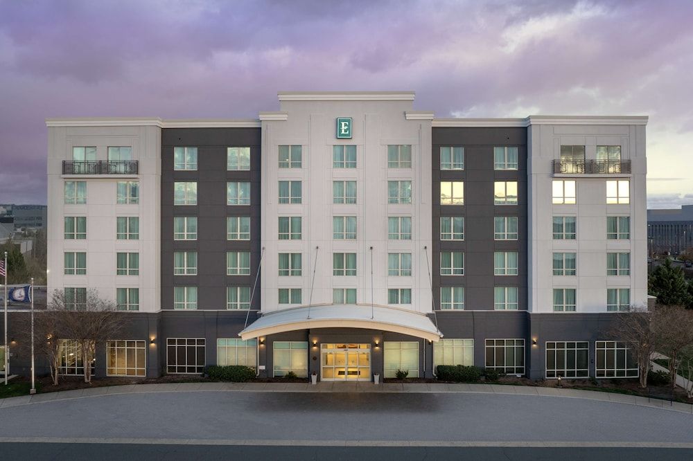 Embassy Suites by Hilton Dulles North Loudoun 3 estrellas en Ashburn