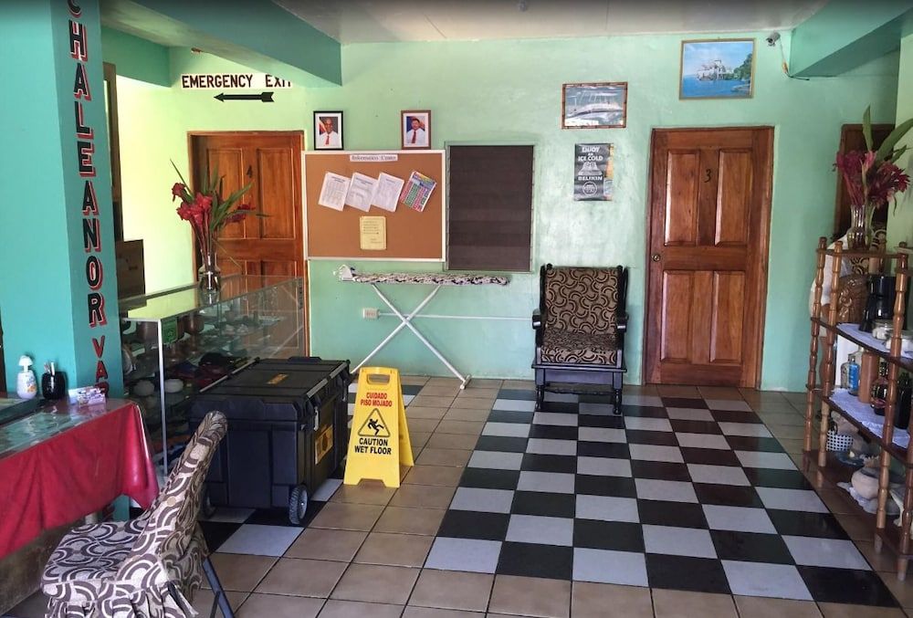 Chaleanor Hotel 2