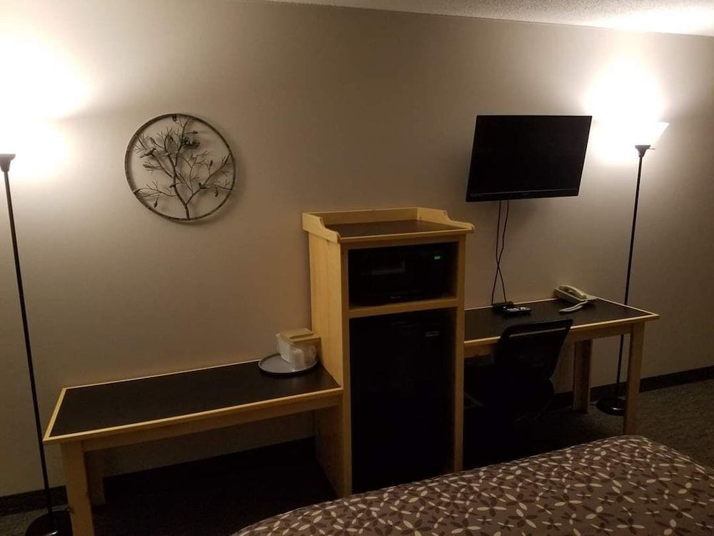 Northern Lights Inn 2