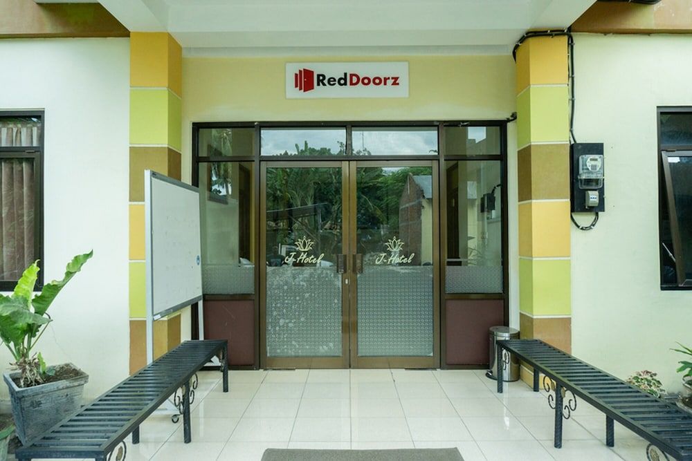RedDoorz @ Gatot Subroto Ende 3