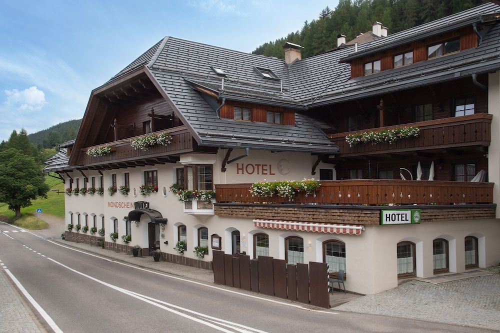 Hotel Mondschein 3 estrellas en Sesto