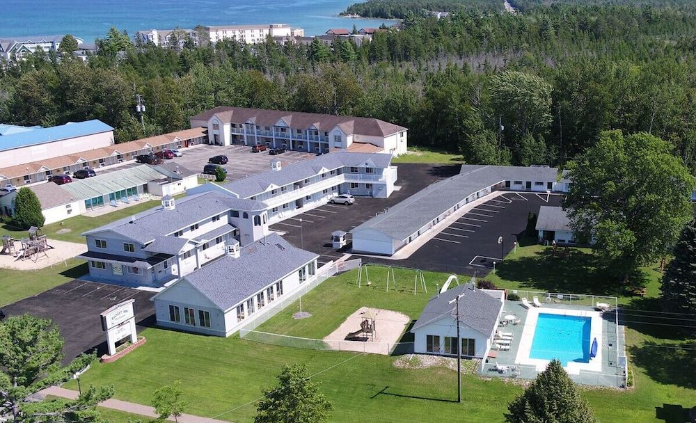 Mackinaw Budget Inn 2 estrellas en Mackinaw City