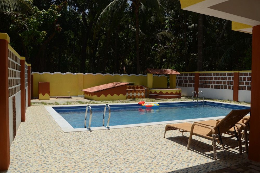 A's Holiday Beach Resort 3