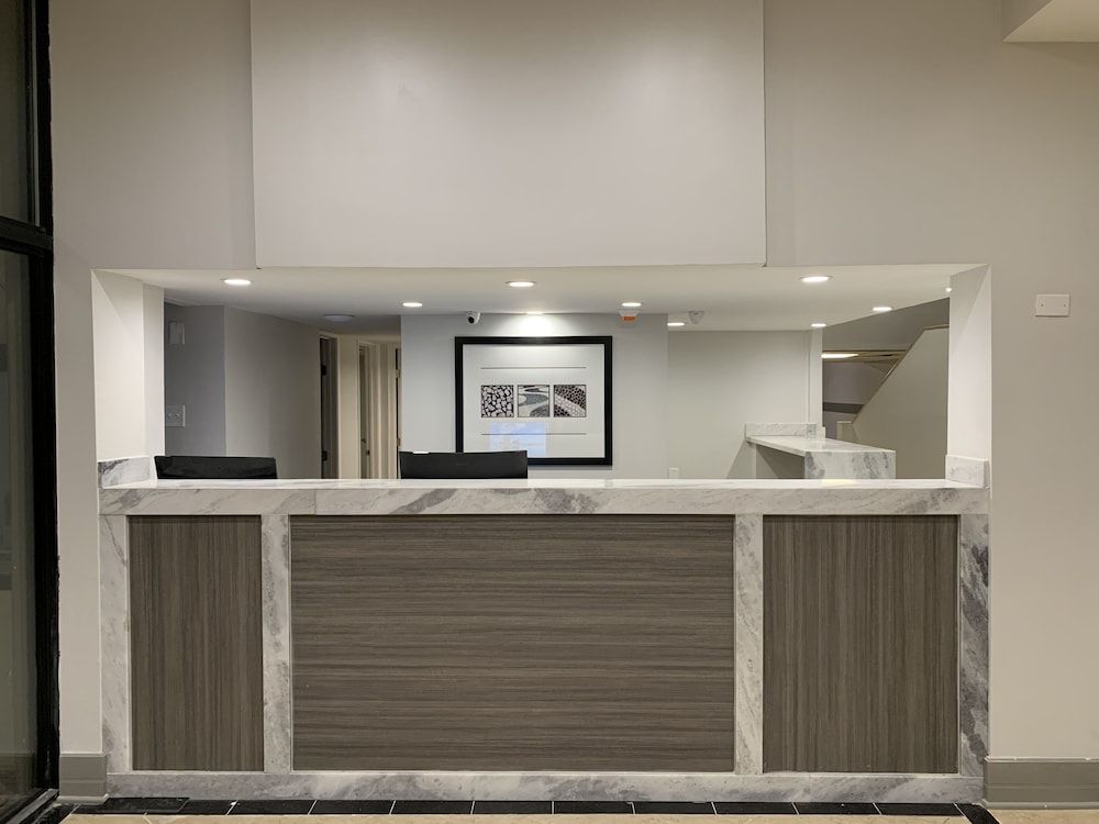 The Hotel Orange 3