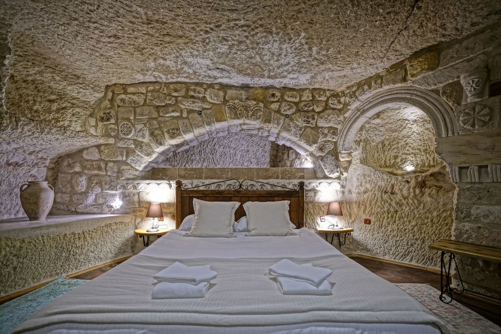 Naraca Cave House 2