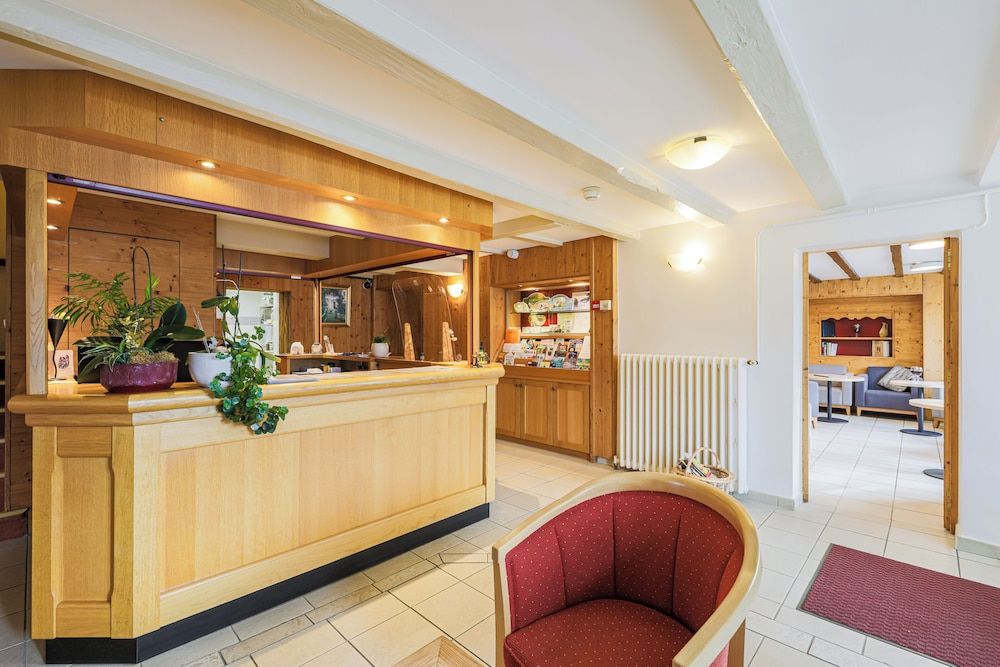 Hôtel Restaurant Les Tilleuls et son espace détente 2