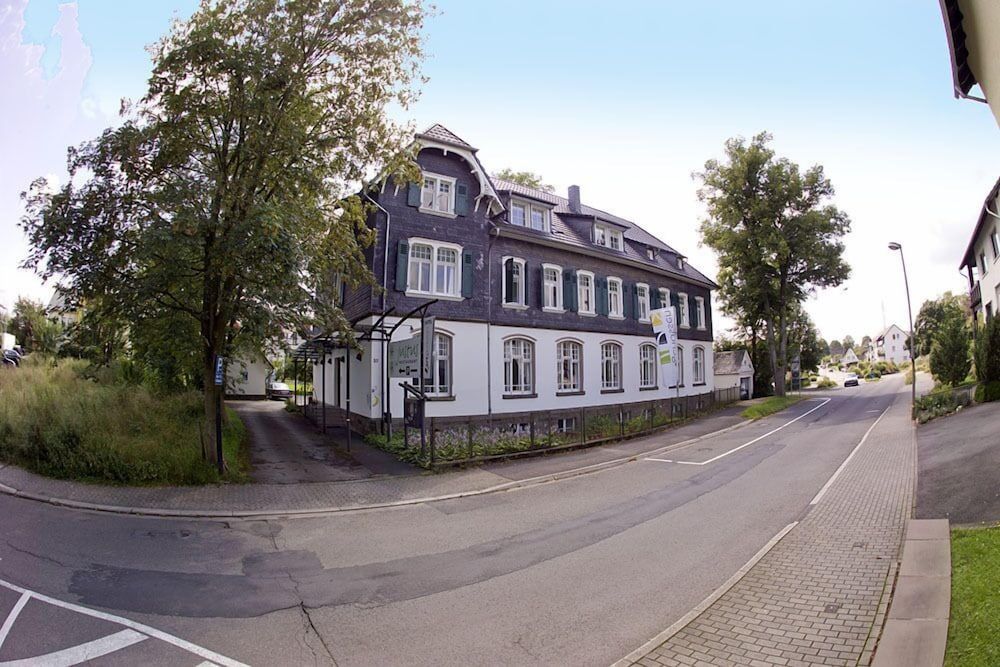 Hotel Artgenossen -1 estrelas em Lindlar