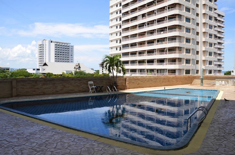 ThepThip ArtDeco Apartments -1 estrellas en Sur de Pattaya