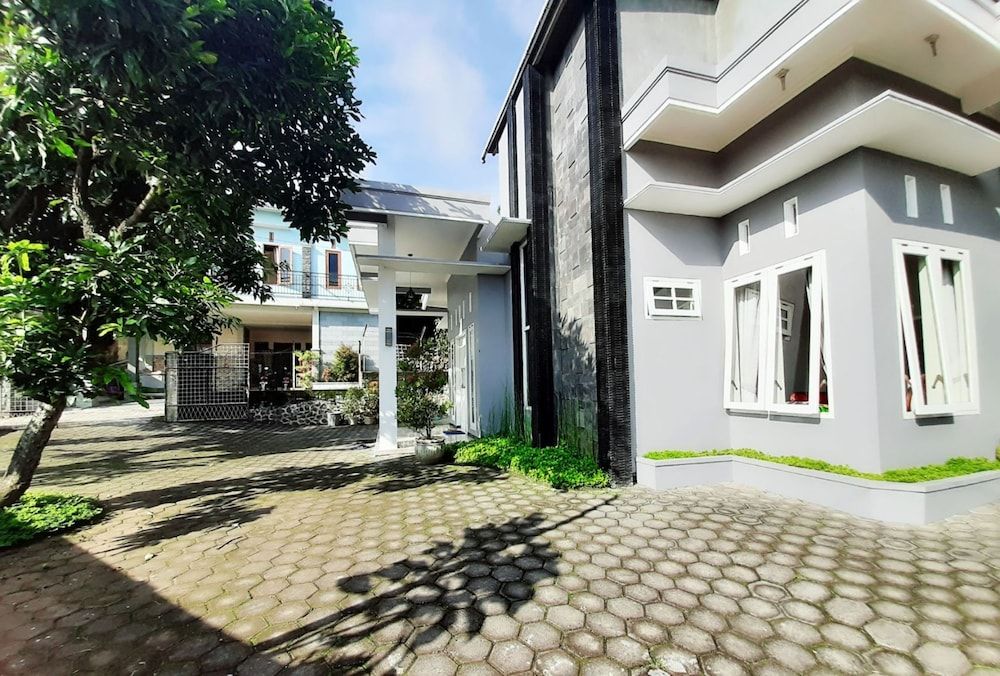 Villa Monesa Tretes -1 estrellas en Pasuruan