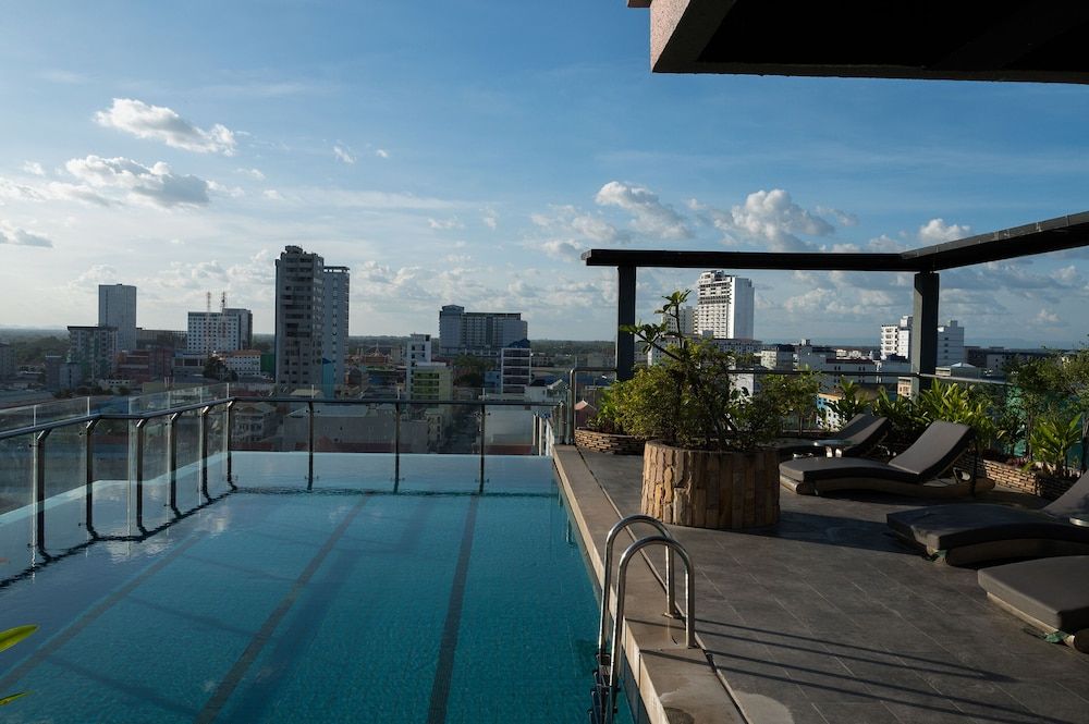 Hak Huot Hotel I 4 estrellas en Krong Poi Pet