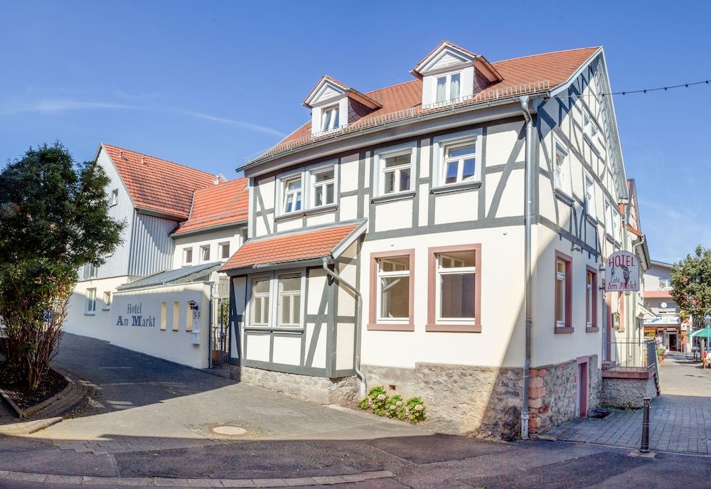 Hotel am Markt -1 estrellas en Hungen