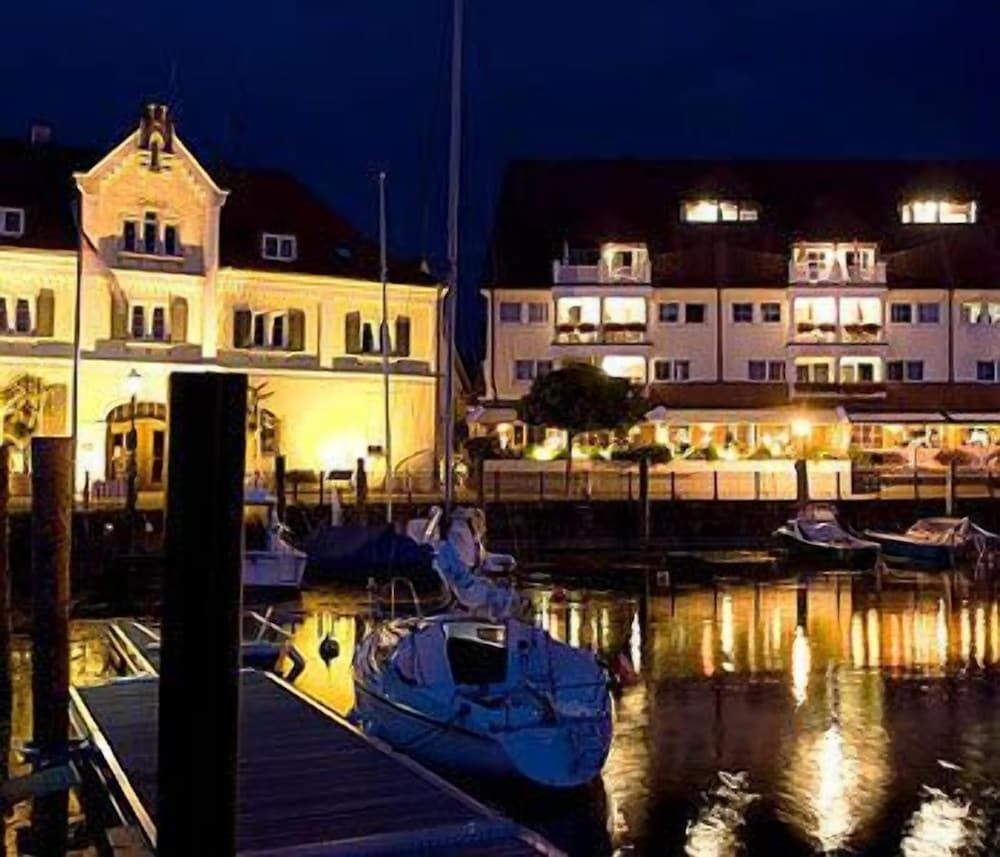 AKZENT Hotel Löwen 4 estrellas en Langenargen