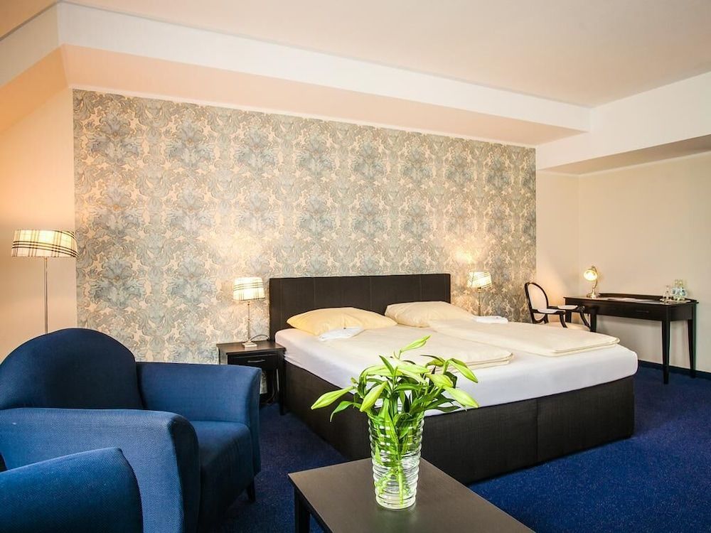 Ahauser Land-&Golfhotel 3