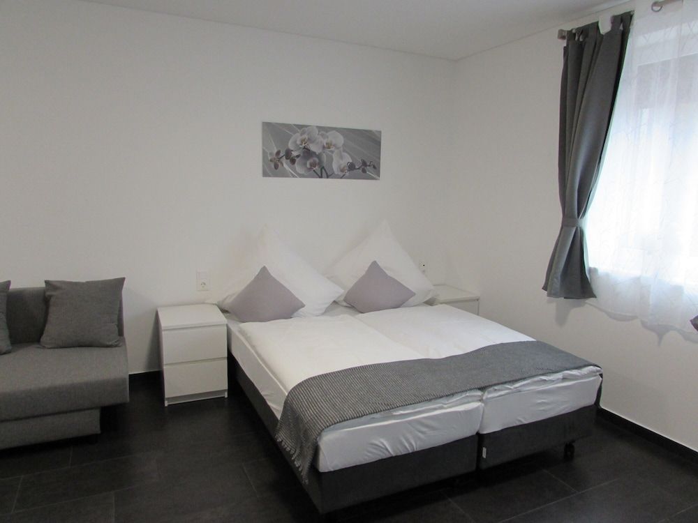 Hotel201 -1 estrellas en Gablitz