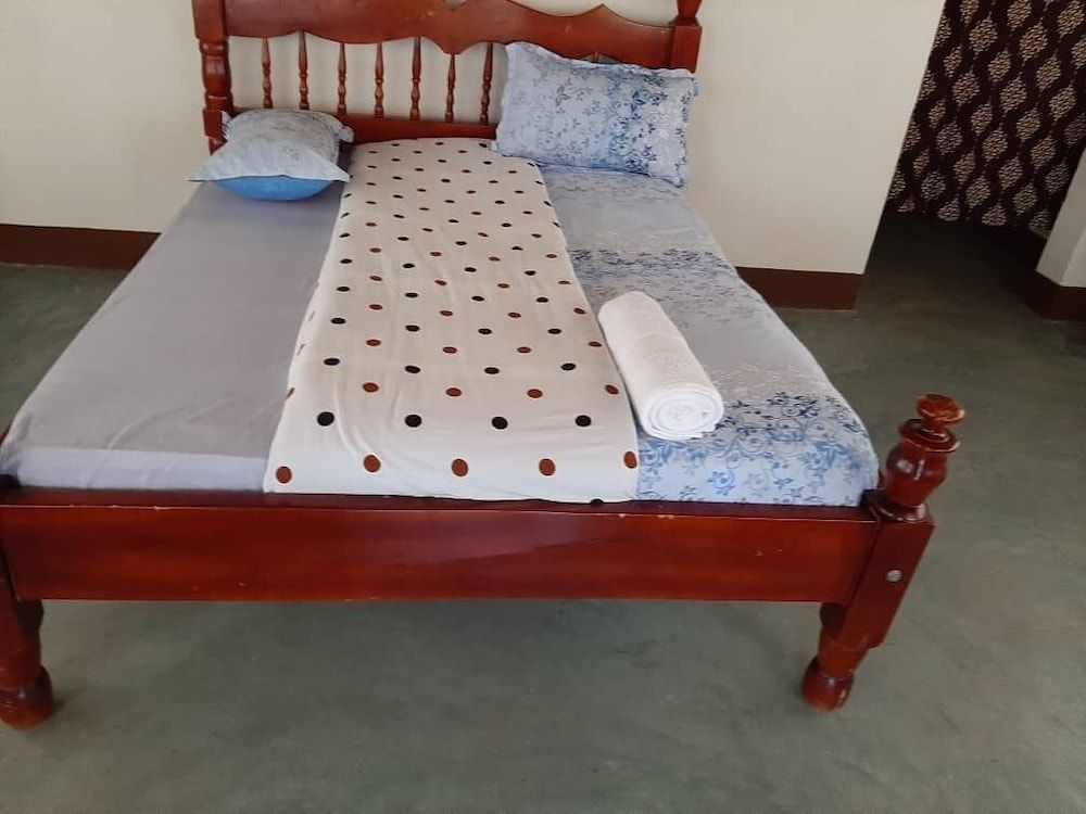 Tangi Safaris Lodge 3
