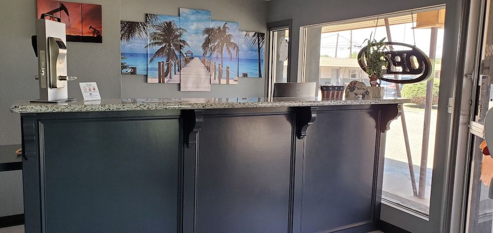 Crescent Park Motel & Suites 2