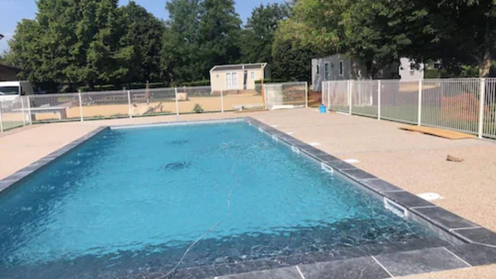 Camping du Sevron -1 estrelas em Saint-Étienne-du-Bois