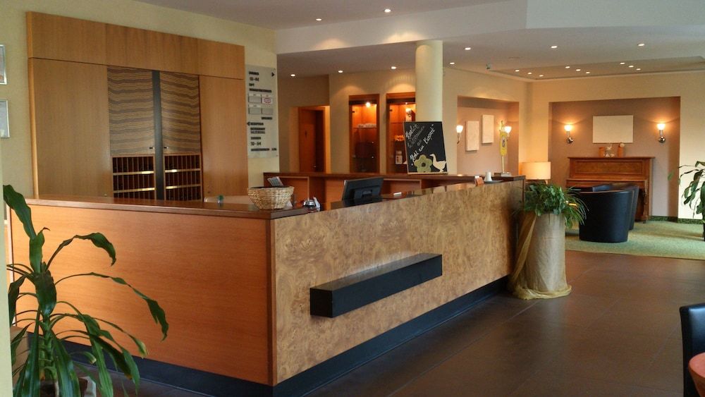 Hotel Am Kurpark Bad Salzelmen 2