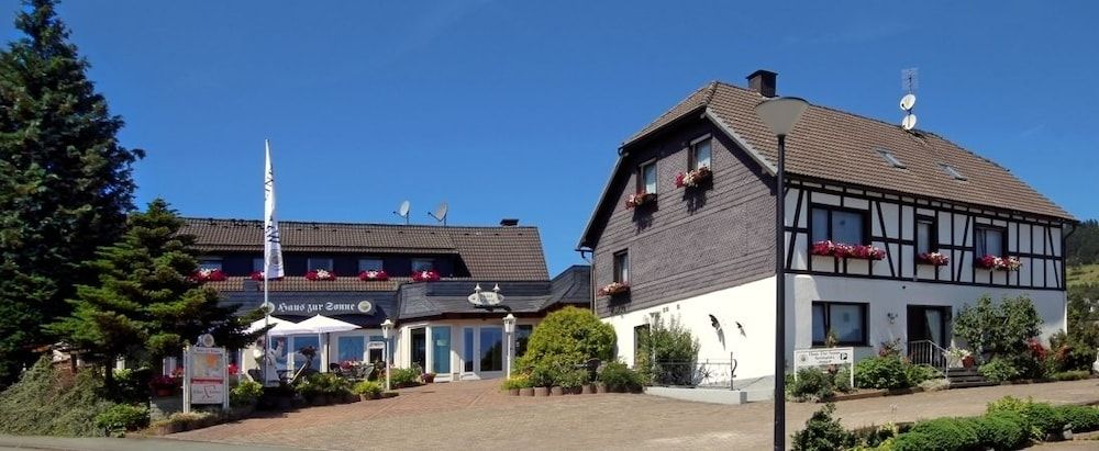 Landgasthof Haus zur Sonne -1 estrellas en Hallenberg