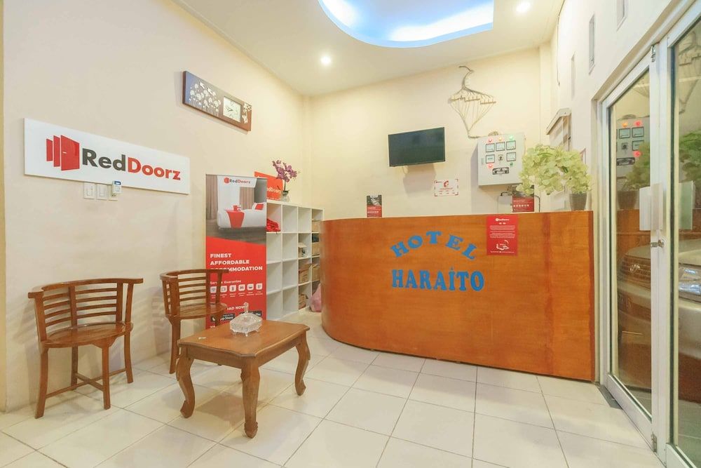 RedDoorz @ Haraito Tarutung 3