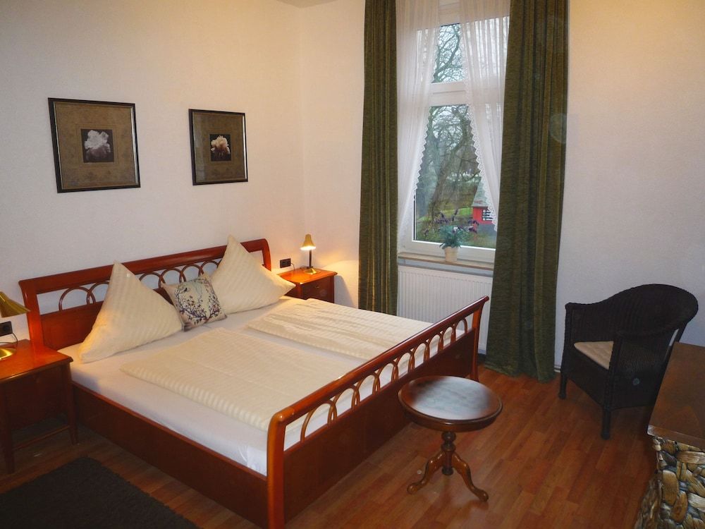 Hotel Alt-Lennep 3