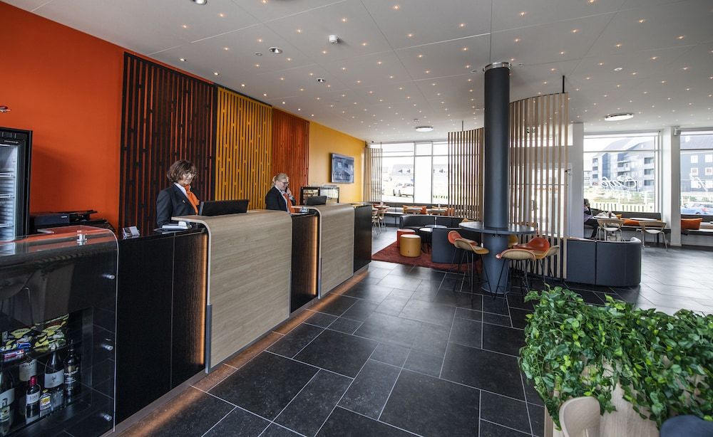 HHE Express Hotel 3