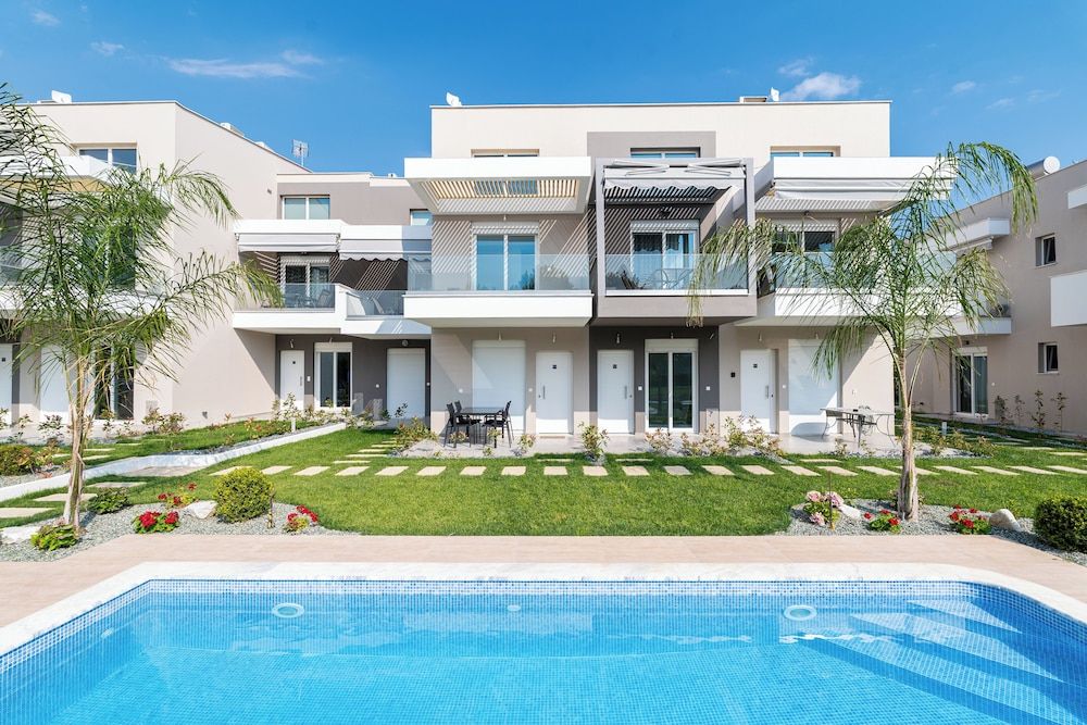 Danai Residential Complex -1 estrellas en Ofrinion