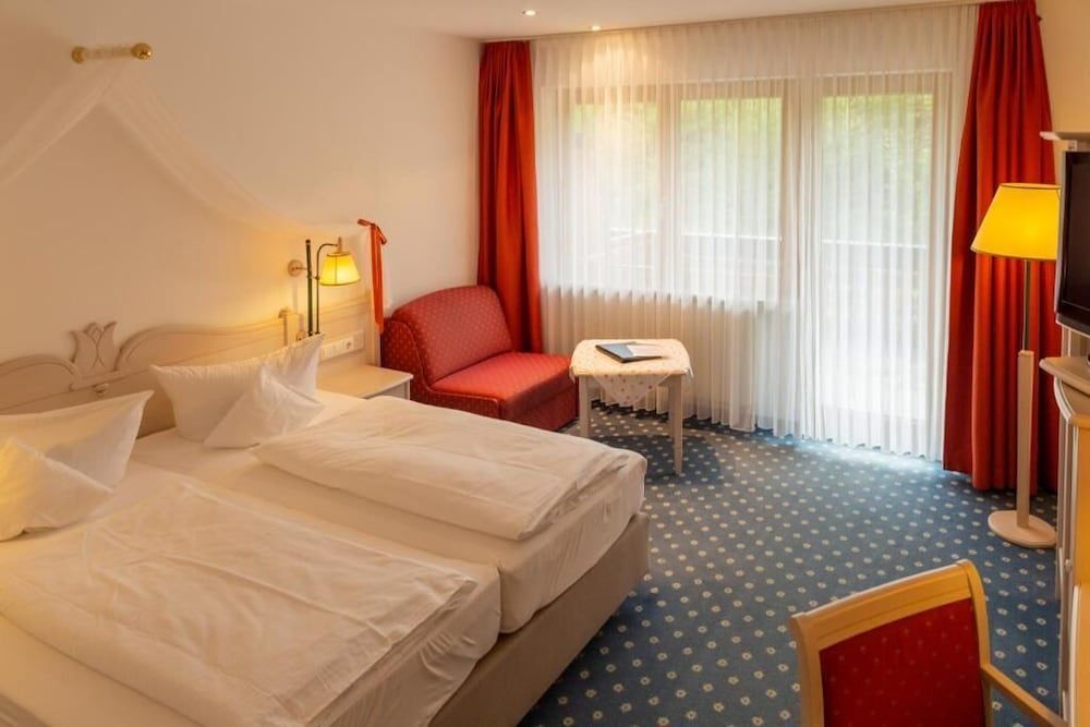 Hotel Schöne Aussicht 2