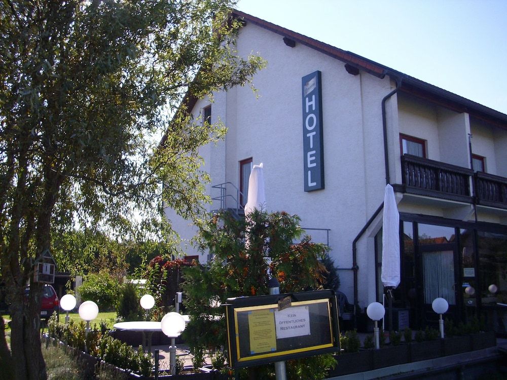 Hotel Waldschlösschen 2 estrellas en Dankmarshausen