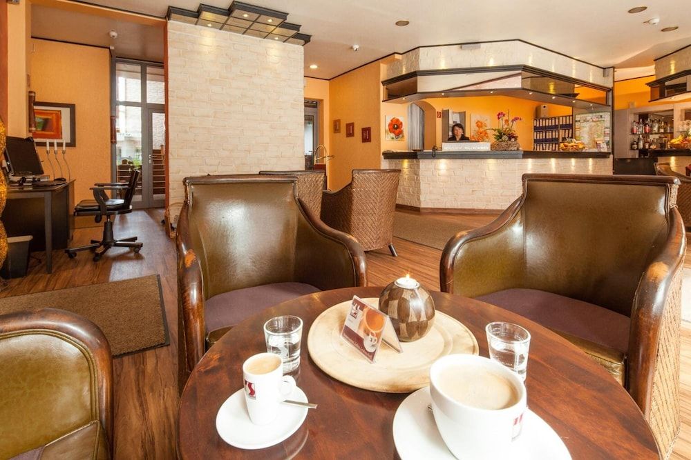 Hotel Mondial 3