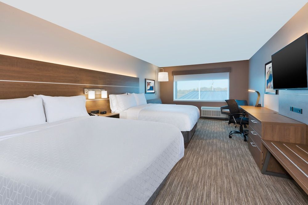 Holiday Inn Express & Suites Cedar Springs – Grand Rapids N by IHG 3
