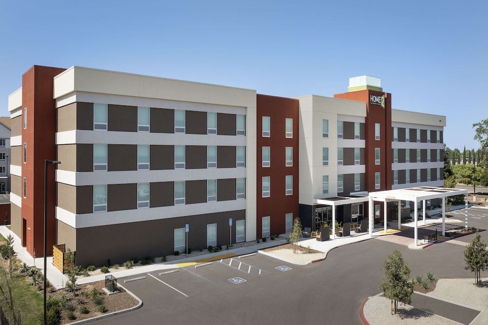 Home2 Suites by Hilton Clovis Fresno Airport 3 estrellas en Clovis