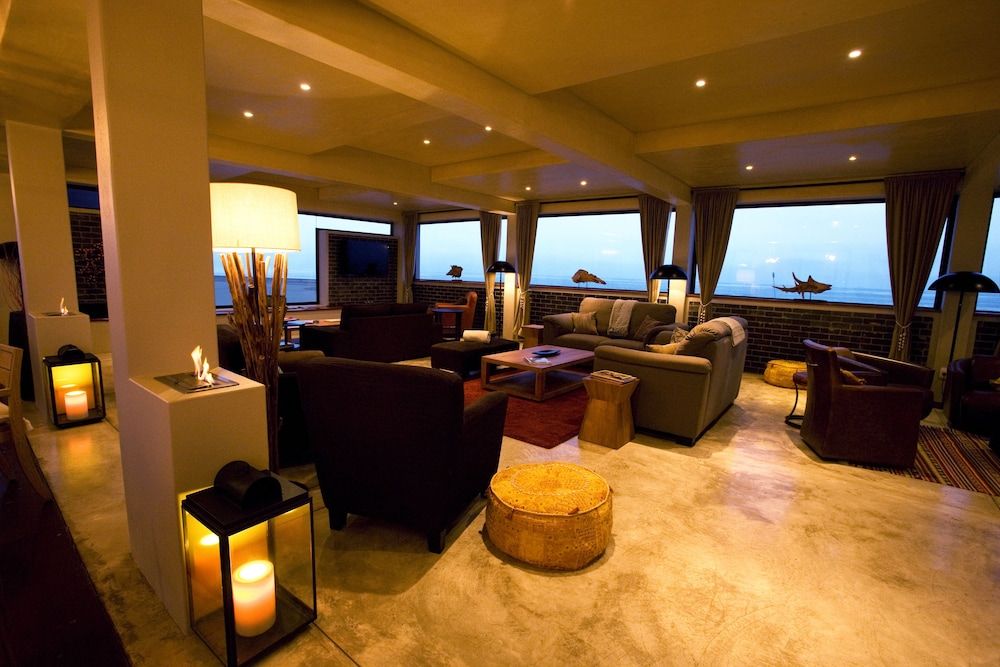 Pelican Point Lodge 3